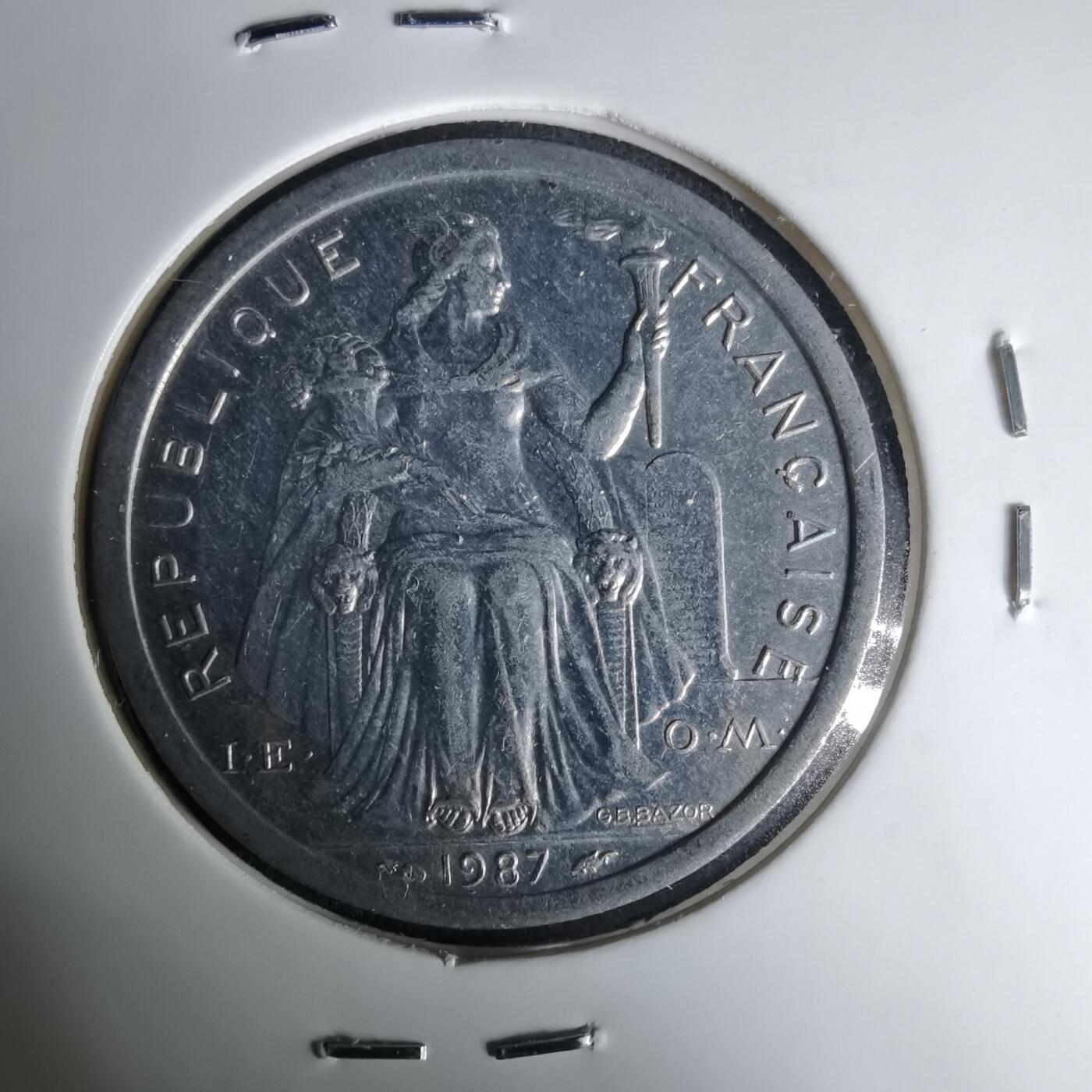 沼泽如烟--第1037场 法属新喀里多尼亚1987年2法郎