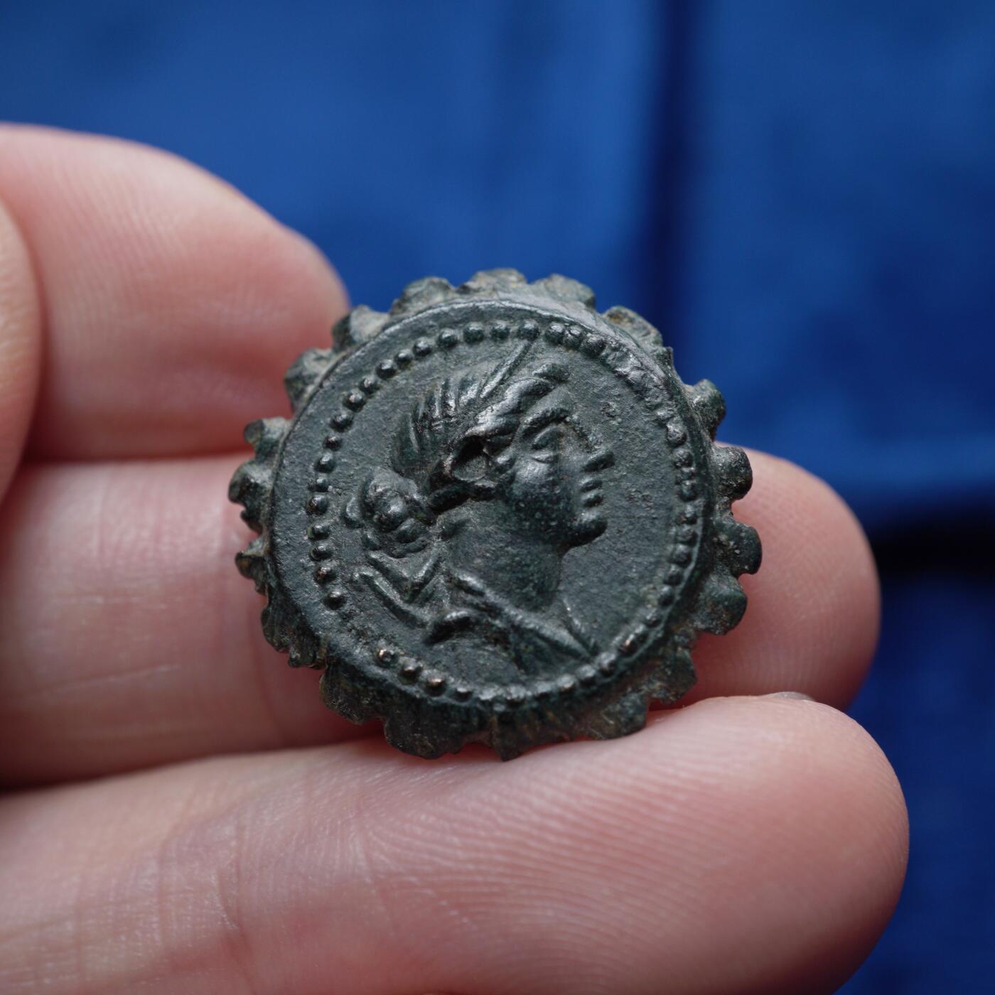 琋语集藏2026年04月欧洲古典打制币拍卖 古希腊塞琉古王国-月亮女神阿尔忒弥斯锯齿铜币