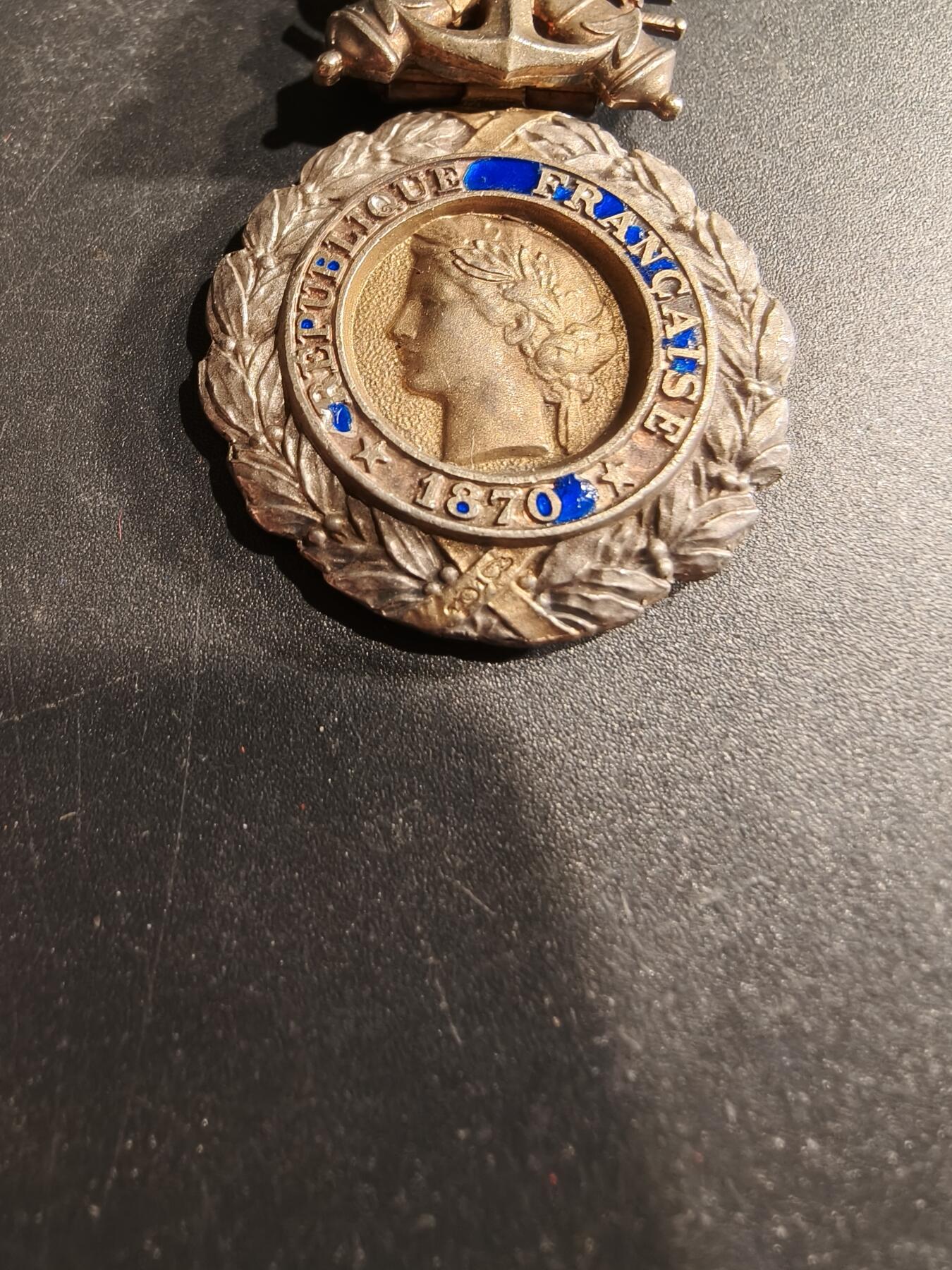 老王徽章第190期 法国军事奖章    三共时期    950银镀金珐琅     20g