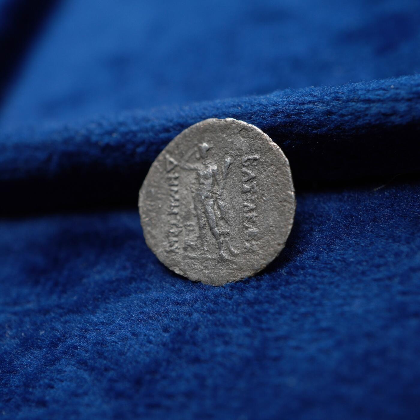 琋语集藏2026年04月欧洲古典打制币拍卖 古希腊巴克特里亚王国-德米特里乌斯一世象盔银币