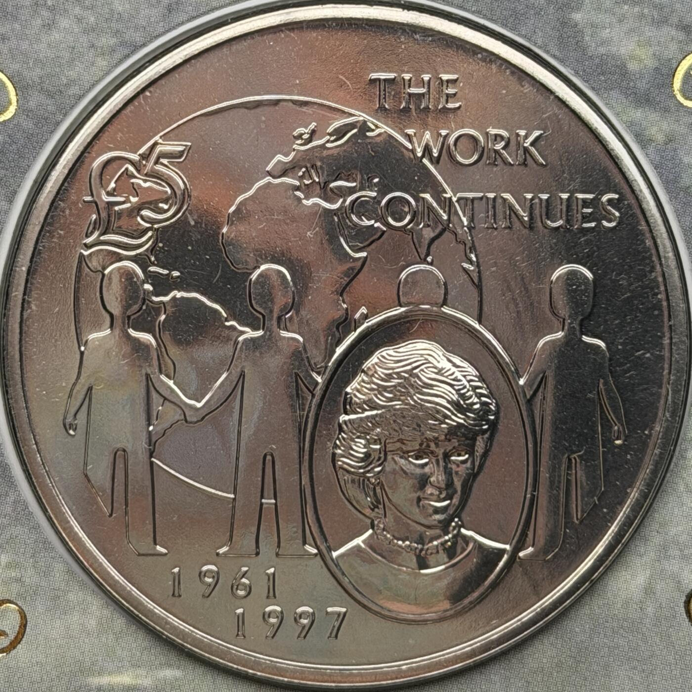 ＜星葵🌻钱币社＞第72期·东奔西走的硬币·3月31日发货 〈邮币封〉根西岛2002年戴安娜王妃5镑克朗型纪念币