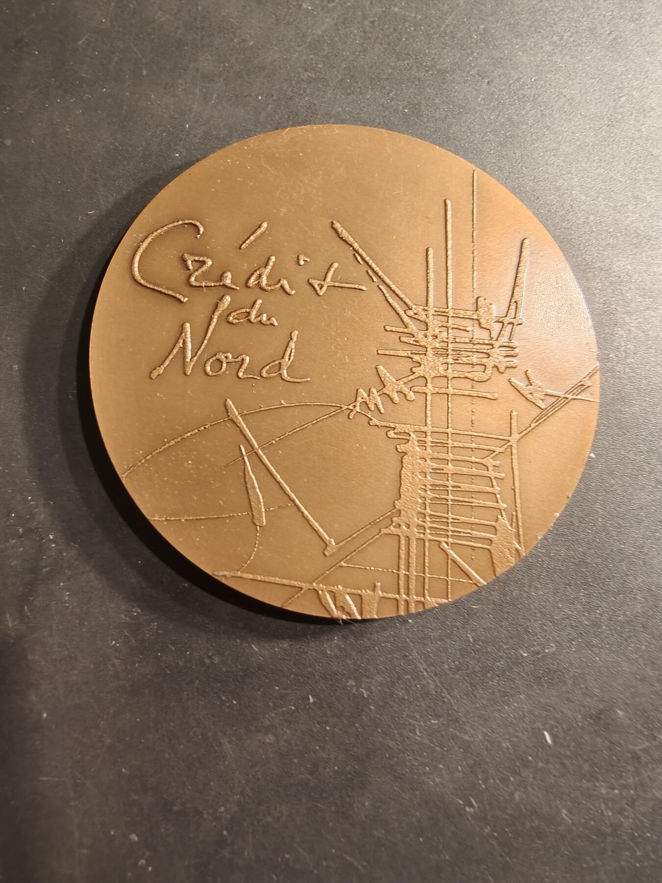 老王徽章第190期 法国北方信贷银行大铜章     乔治马修作品    抽象主义风格    直径68mm      重量128.3g