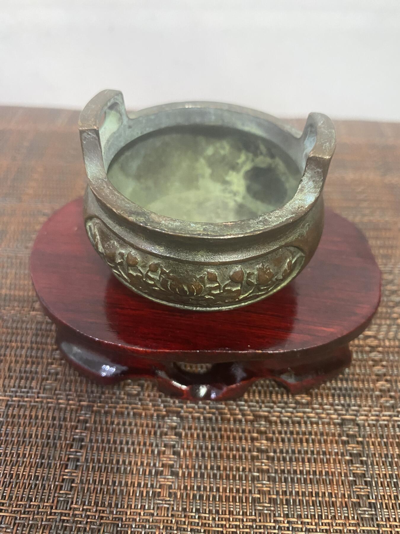 江南站杂件场 铜炉