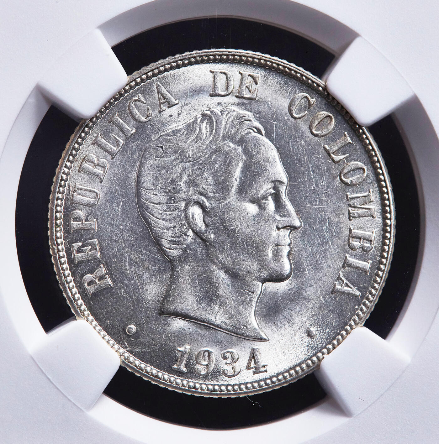【俄甄集藏】2026年(050)04-01星期三 晚 19:30 全场包邮 哥伦比亚1934年美洲独立运动领袖西蒙·玻利瓦尔头像50分银币，NGC MS61，原光品相，好品难得，费城代铸