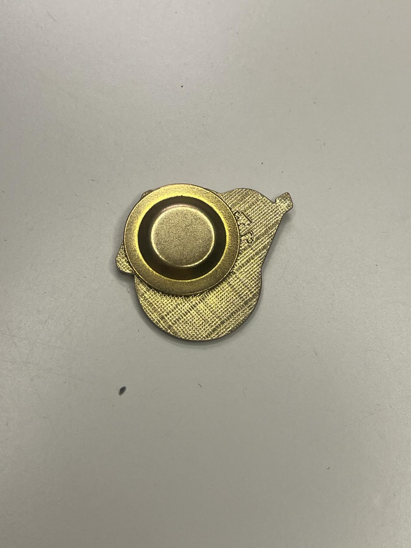 新时代收藏快速小拍 拍卖本周一线所得新货 3月29日场 党员证章 磁吸版 党徽丢了的朋友可以买 正版