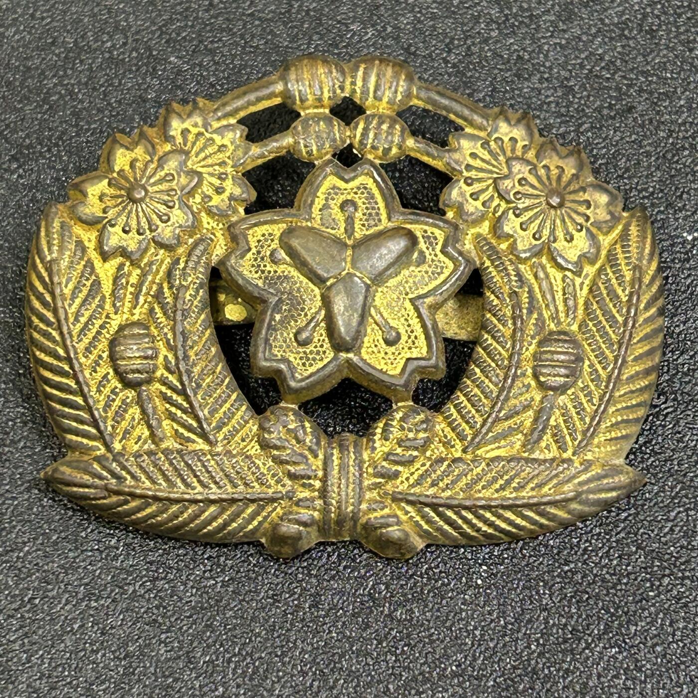 西秦中古拍卖第八十二期  不忘历史•抗战收藏 日本消防早期大帽徽