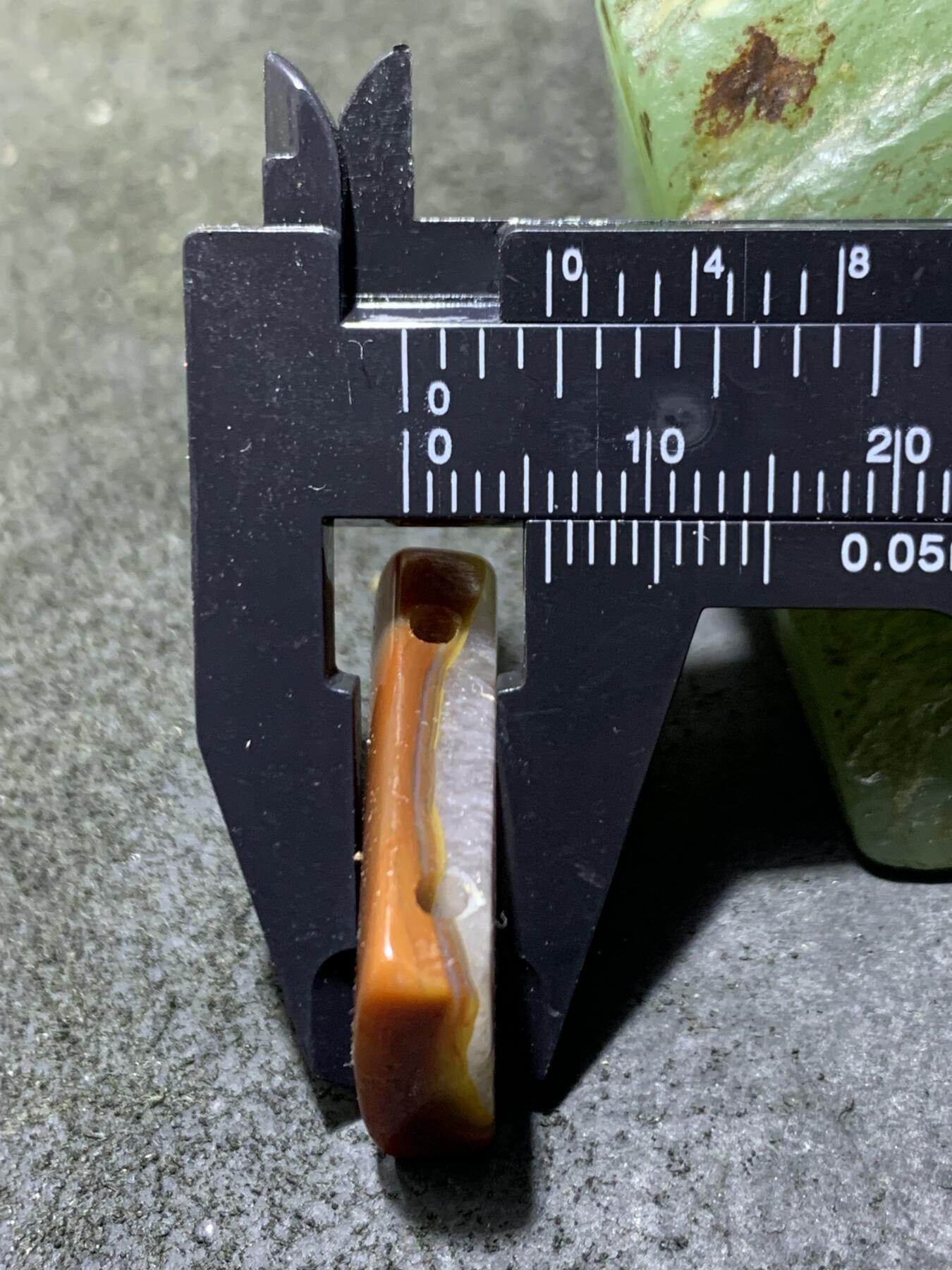 精美高玉化冰飘冻料战国红玛瑙双孔板珠一个！