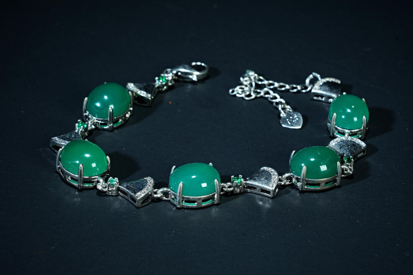 上海都达杂项专场六十九【全场包邮】 天然绿玛瑙 蛋面手链94-156