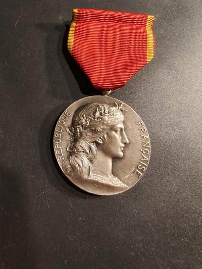 老王徽章第190期 - 法国银级地方工业协会奖章    950银    25.5g