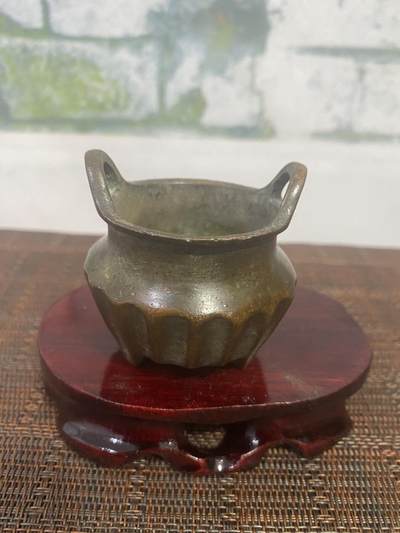 江南站杂件场 - 铜炉