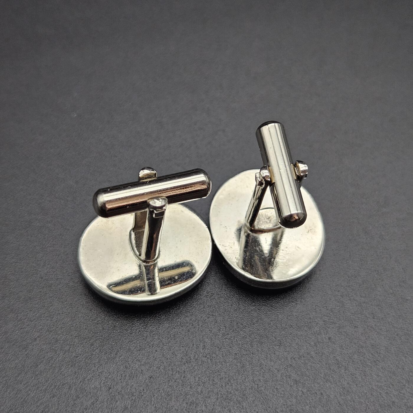 0元起拍勋章 第343期 咸鱼国勋章拍卖专场 4月1日（周三）下午6：00开始 日本中古袖扣