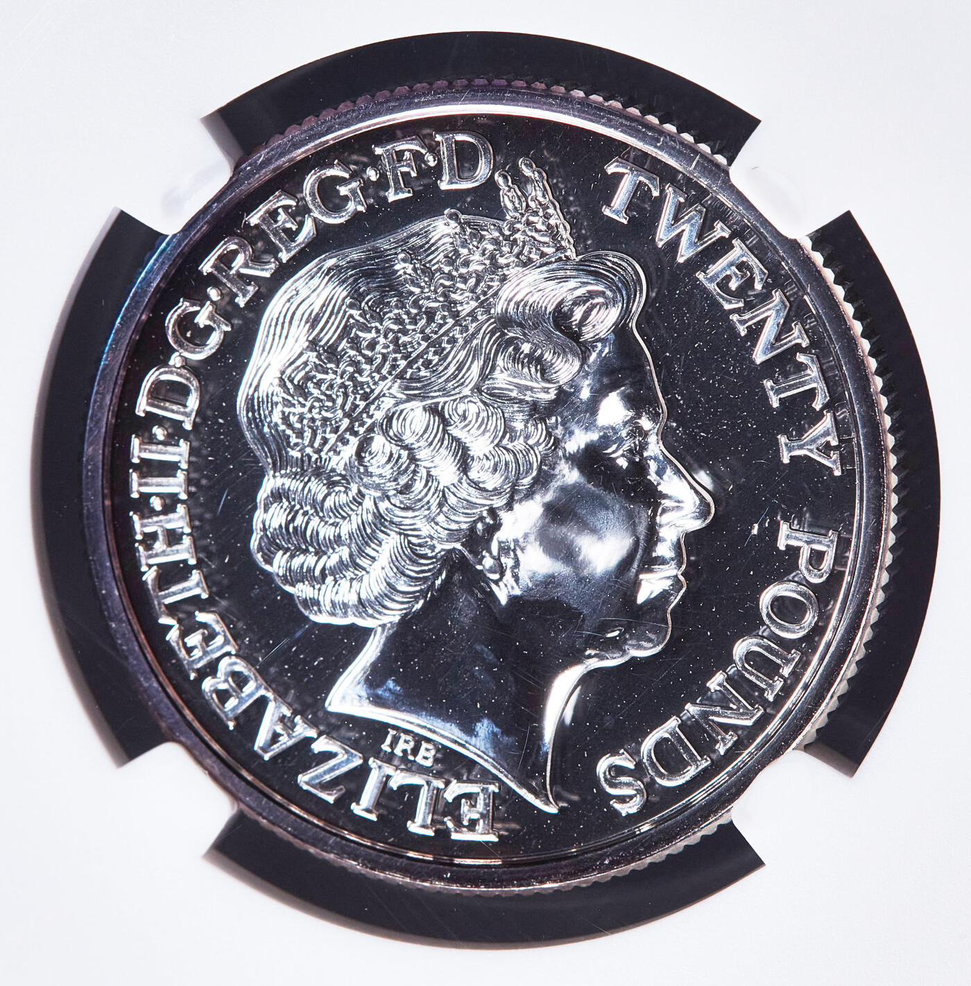 【俄甄集藏】2026年(050)04-01星期三 晚 19:30 全场包邮 英国2013年圣乔治屠龙20镑马剑银币，NGC MS66，重15.71克，999银，发行量248376枚