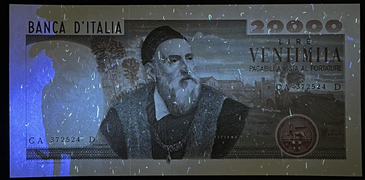 小福收藏拍卖第203期 裸钞场 本期有多张豹子号靓号 仅发行1000枚亚克力砖封蒙古20000图格里克帝国800周年纪念钞 瑞士200法郎 百慕大样钞洋葱冠全套 巴林首版大全套 卡塔尔四张套 越南 保加利亚 马其顿等多国精美纸币 意大利 1975年 20000里拉 提香 紫外有反应 unc