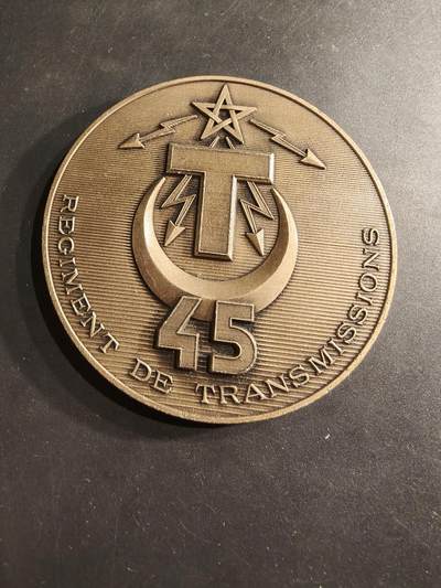 老王徽章第190期 - 法国陆军第45通信团纪念章    直径80mm    重量156.8g