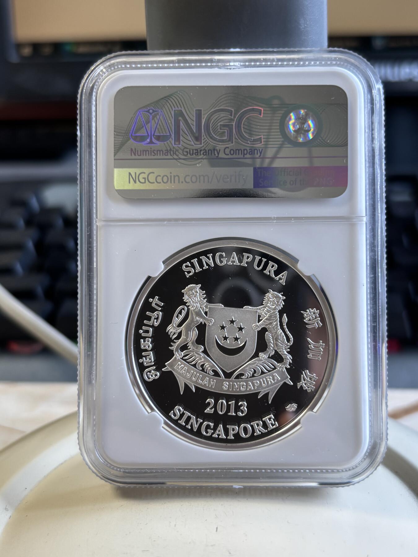 第194期拍卖 新加坡2013年花卉系列彩色1盎司纪念银币2枚套NGC-PF70,999银，1盎司*2