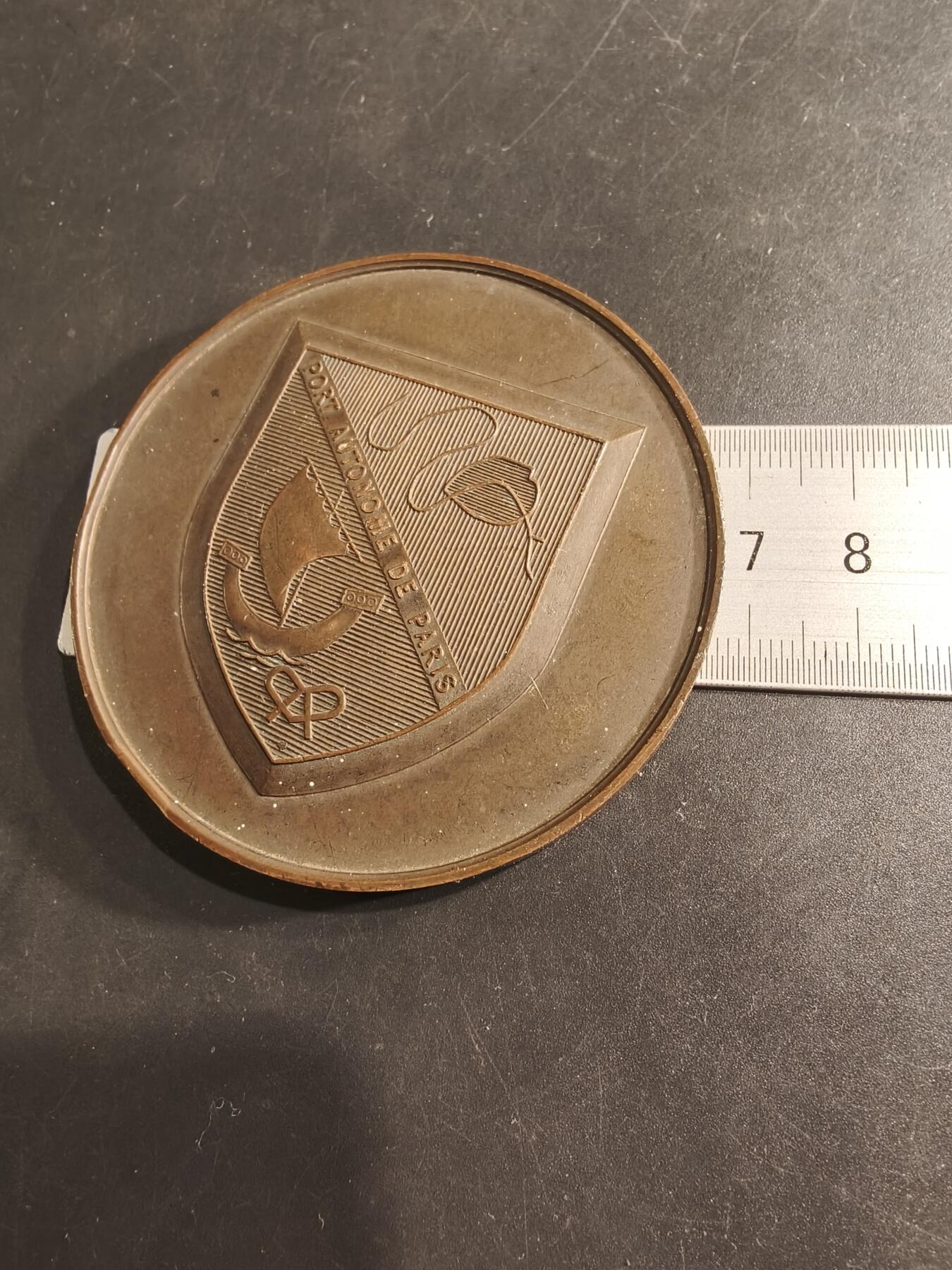 老王徽章第190期 法国1970年勒阿弗尔港口扩建工程启动大铜章    直径68mm    重量161.9g