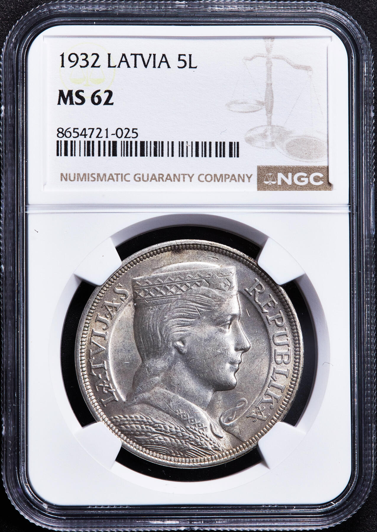 【俄甄集藏】2026年(050)04-01星期三 晚 19:30 全场包邮 拉脱维亚1932年女神版5拉特大银币，NGC MS62，原味状态，原光品相，末年份