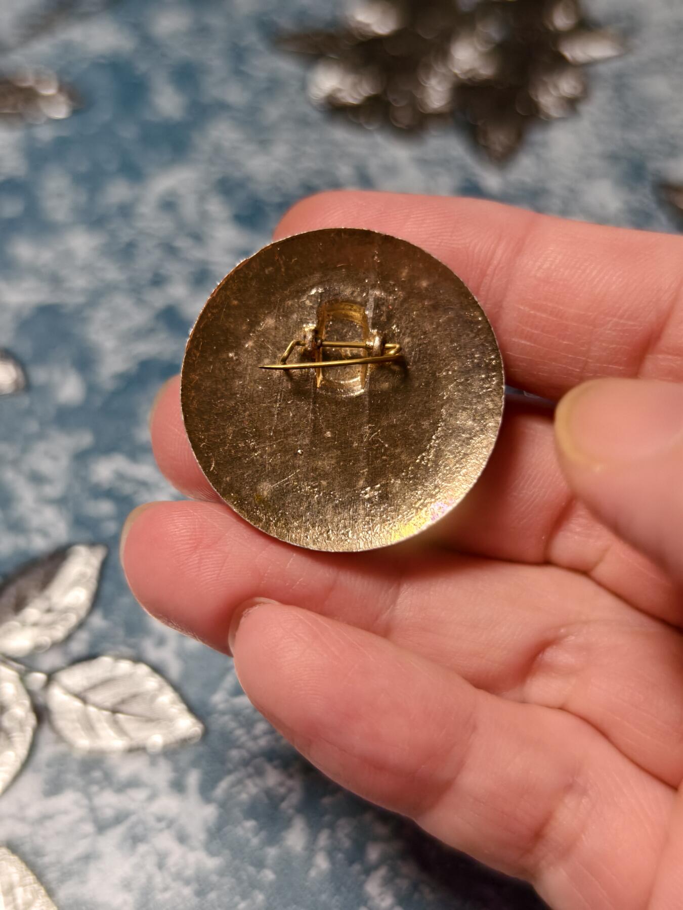 抚柳草堂-第二十期章牌钱币  奖章勋章免佣最后一期 满百包邮 放漏专场 六七十年代 毛主席像章 东方红 直径32.3mm 品相不错