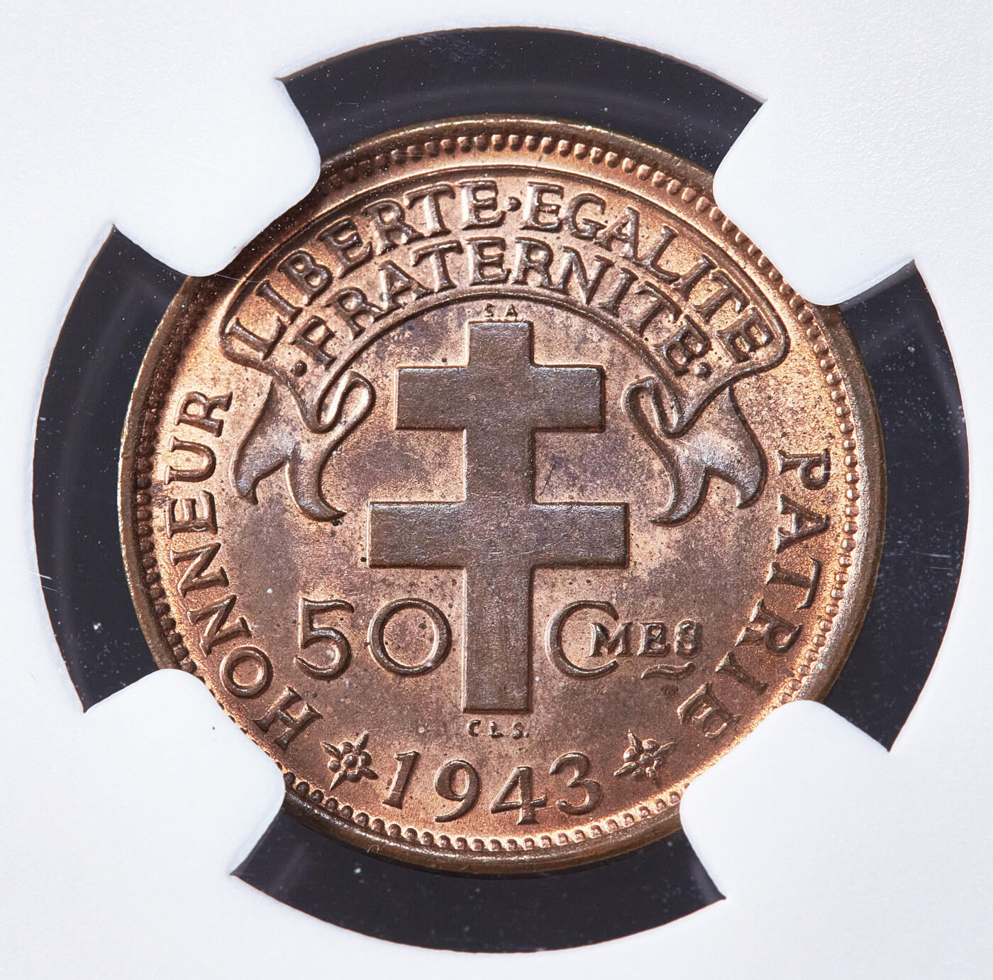 【俄甄集藏】2026年(050)04-01星期三 晚 19:30 全场包邮 法属赤道非洲1943年SA版高卢雄鸡50分铜币，NGC MS65RB，原铜光难得，转光品相，经典品种