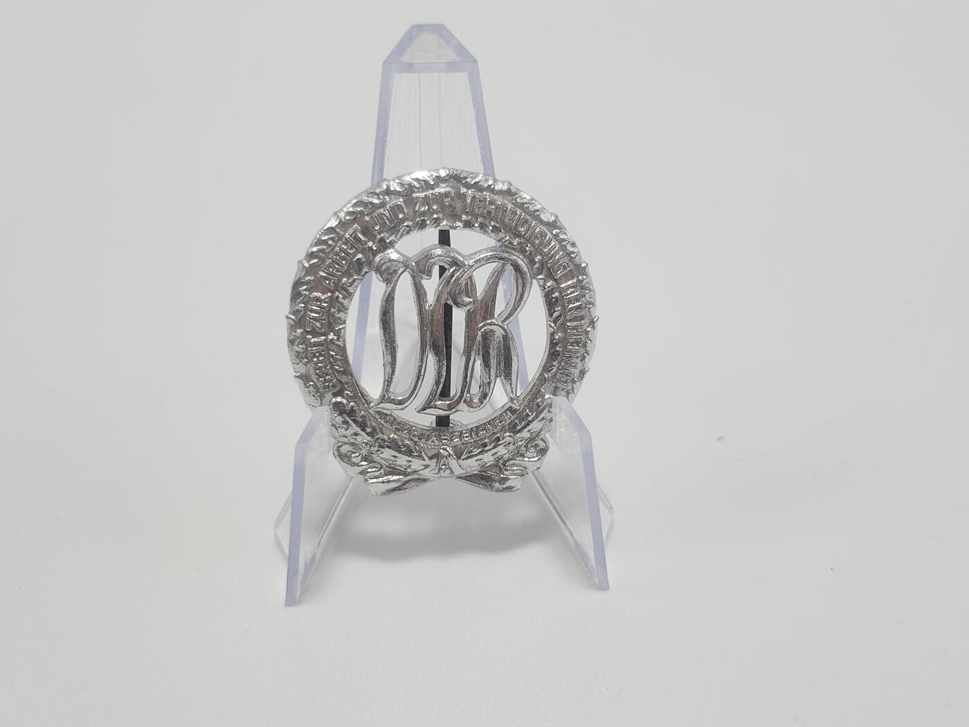 南水社第4次拍卖  民主德国银级体育技能章