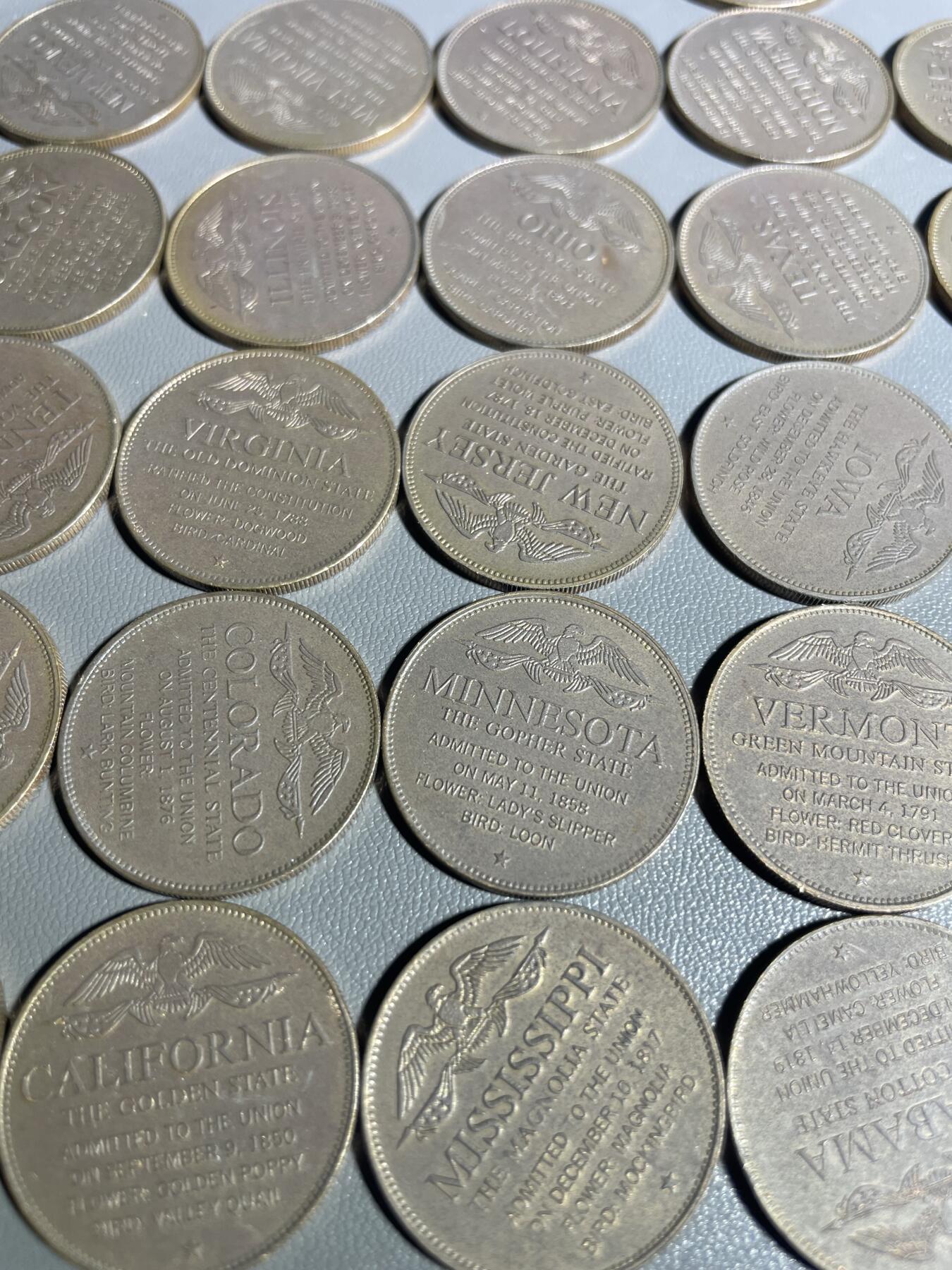 回流0328 全套50枚齐！Shell Oil（壳牌石油） 在20世纪60年代推出的「States of the Union（联邦各州）」集换式促销代币，属于美国州主题纪念章（Exonumia）