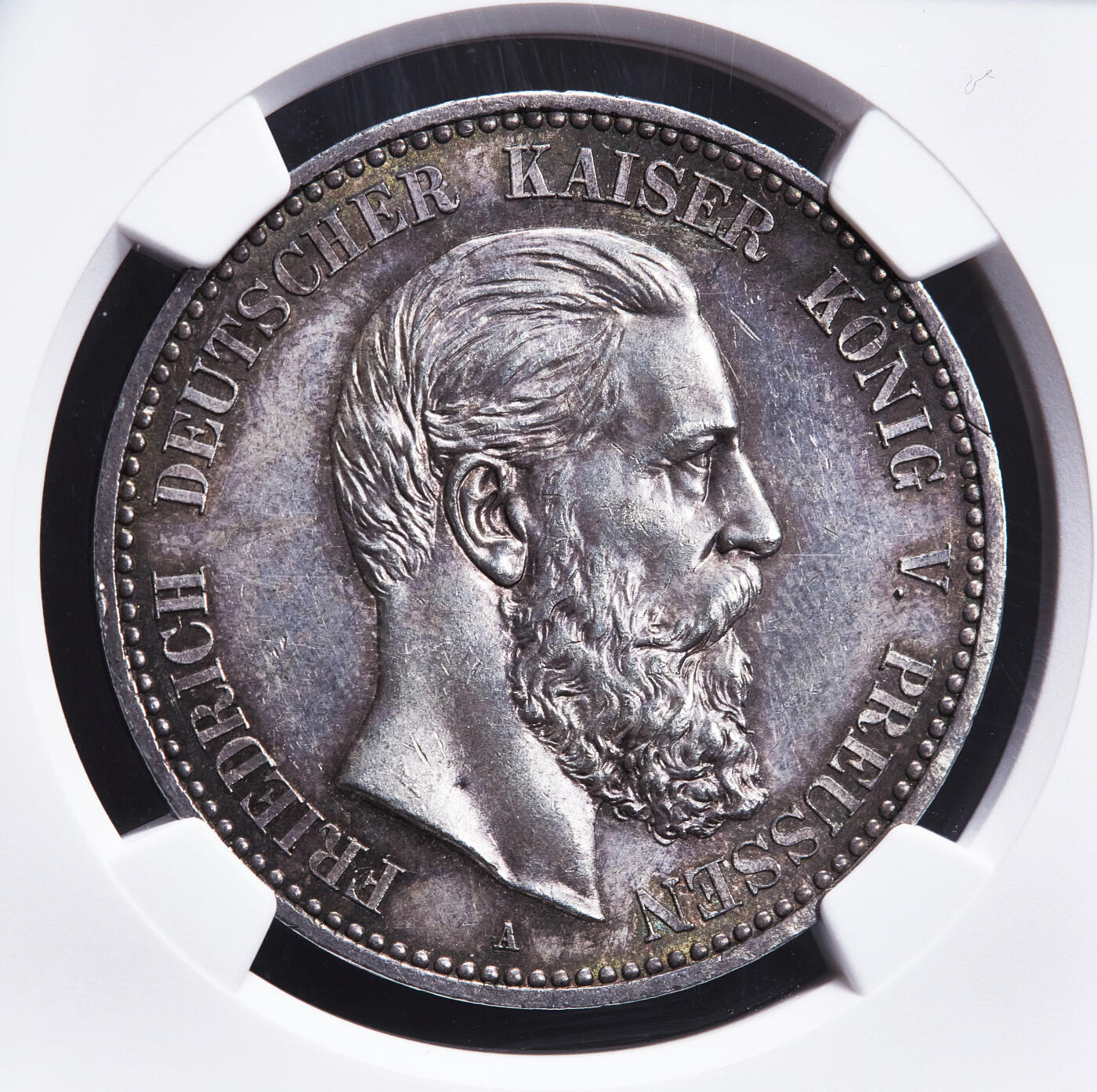 【俄甄集藏】2026年(050)04-01星期三 晚 19:30 全场包邮 德国1888年弗里德里希三世A版短翅5马克大银币，NGC MS61，环彩酱彩老包浆，味道难得，原光品相