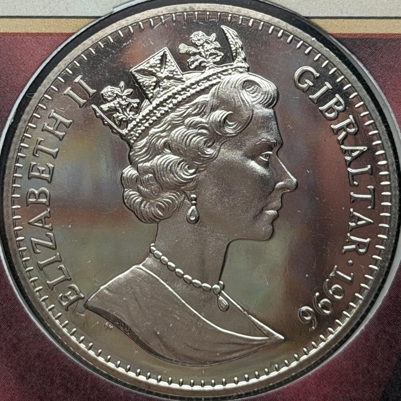 ＜星葵🌻钱币社＞第72期·东奔西走的硬币·3月31日发货 〈邮币封〉直布罗陀1996年电影百年·卓别林1克朗纪念币