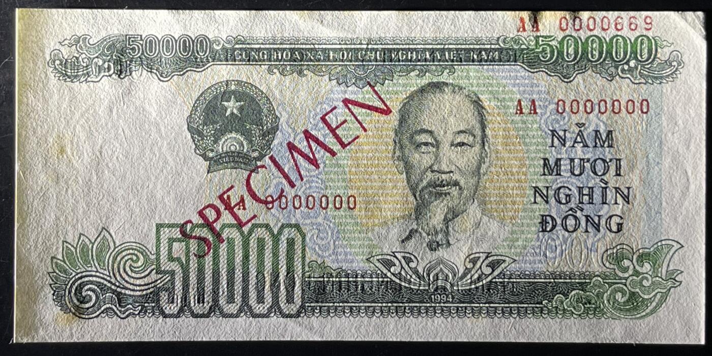 小福收藏拍卖第203期 裸钞场 本期有多张豹子号靓号 仅发行1000枚亚克力砖封蒙古20000图格里克帝国800周年纪念钞 瑞士200法郎 百慕大样钞洋葱冠全套 巴林首版大全套 卡塔尔四张套 越南 保加利亚 马其顿等多国精美纸币