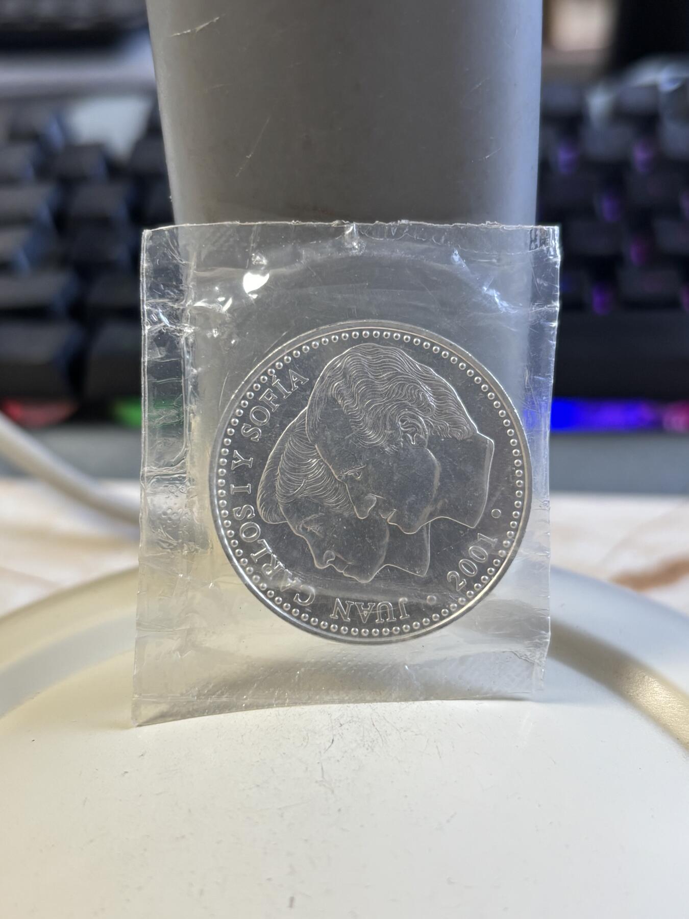 第194期拍卖 西班牙2001年经典拿花女神纪念银币，18.2克，925银