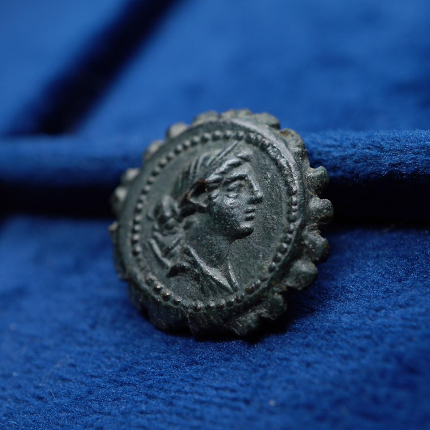 琋语集藏2026年04月欧洲古典打制币拍卖 古希腊塞琉古王国-月亮女神阿尔忒弥斯锯齿铜币