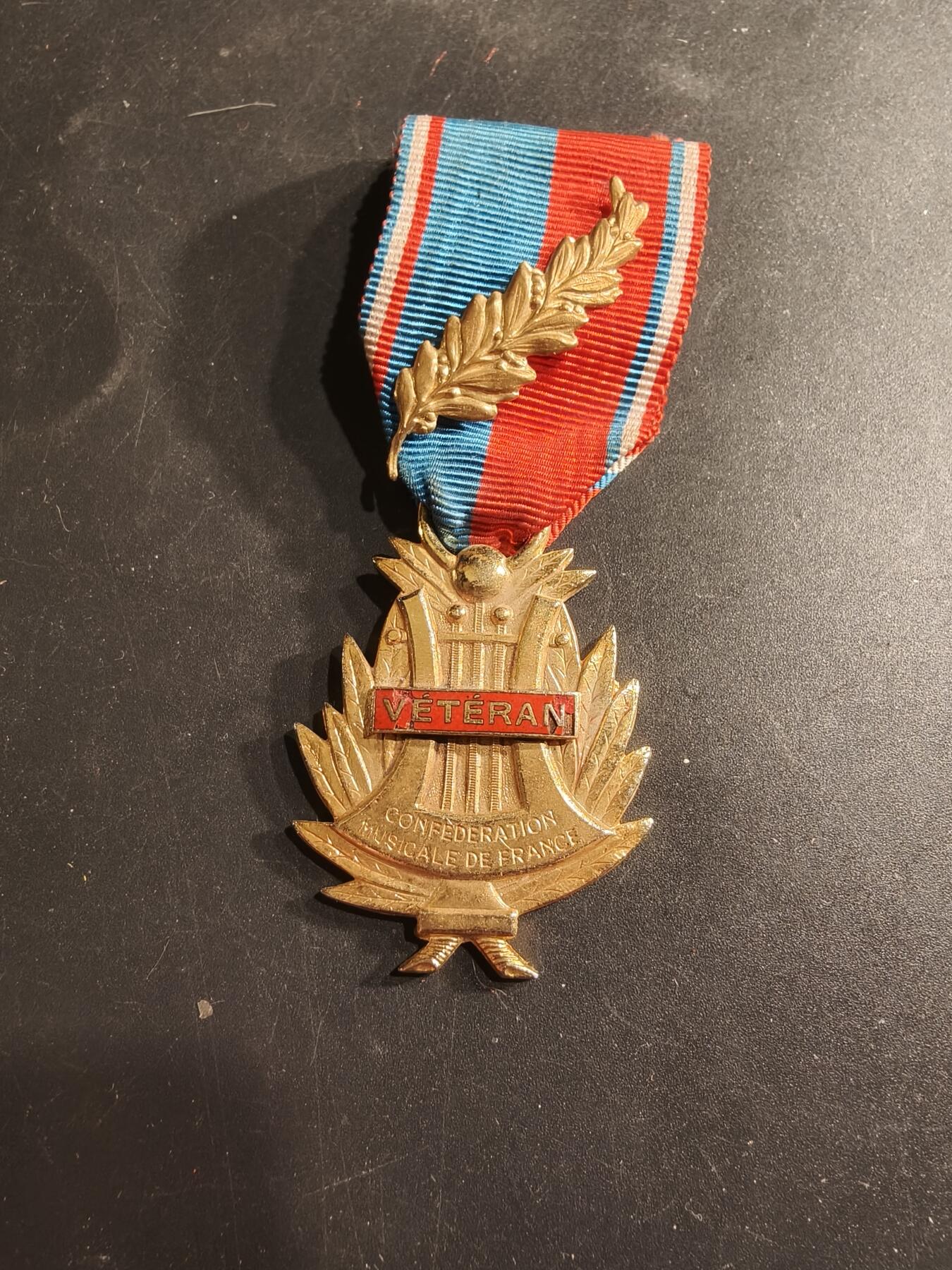 老王徽章第190期 法国金级音乐协会奖章    金棕榈勋饰    老音乐家勋条  带珐琅