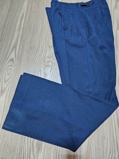 0元起拍勋章 第343期 咸鱼国勋章拍卖专场 4月1日（周三）下午6：00开始 - 苏联克格勃礼服直裤 腰围76 裤长105