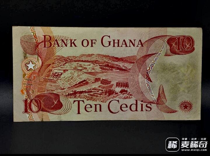 近全新加纳1978年10塞地双喜号靓品纸币