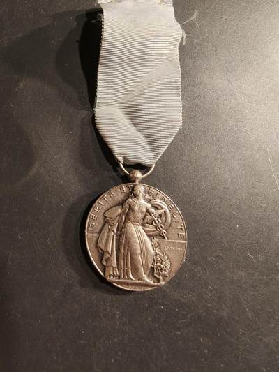 老王徽章第190期 - 法国银级食品零售店、分店、超级市场、大卖场全国联合会纪念章