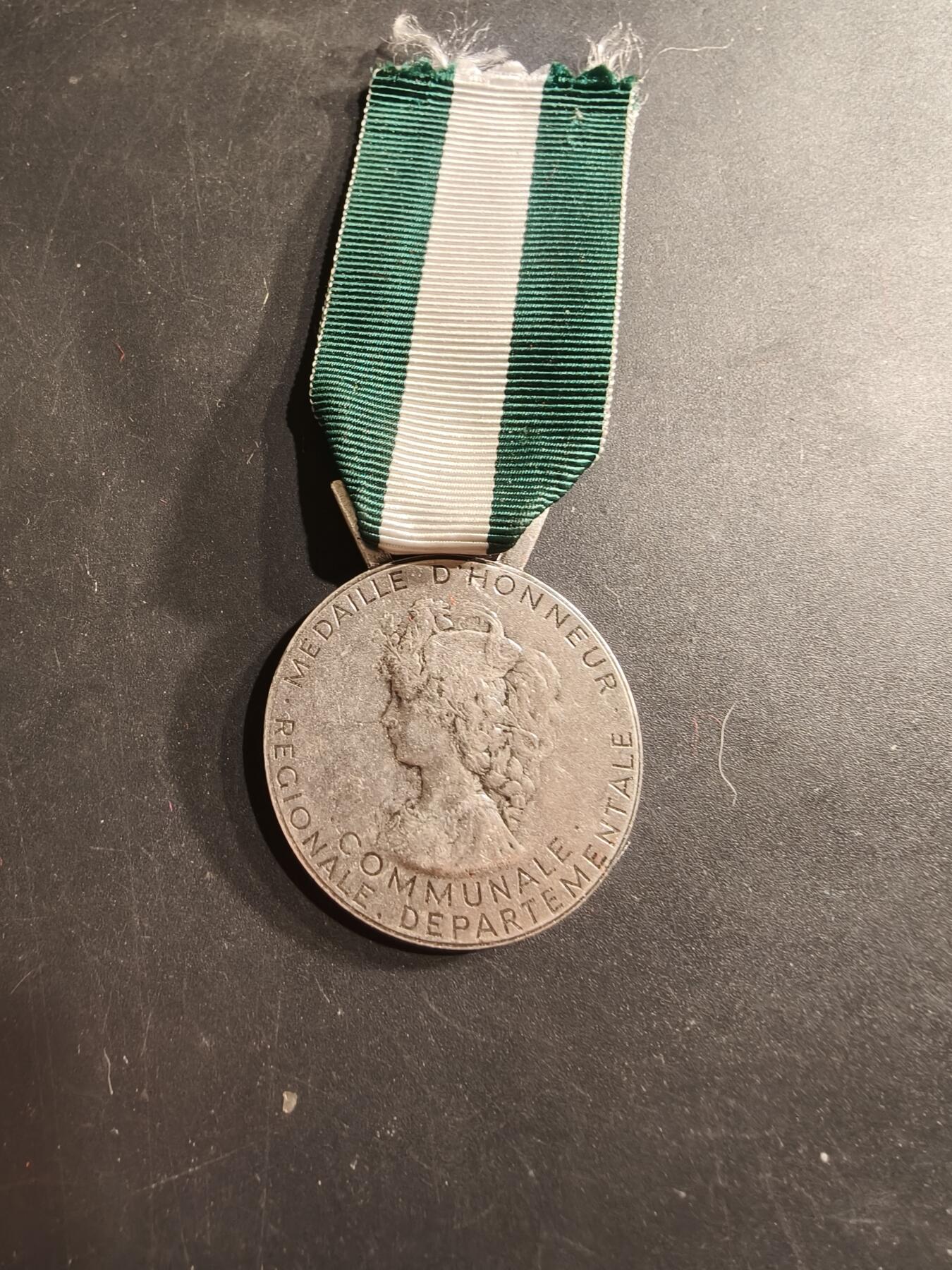 老王徽章第190期 法国银级地方嘉奖奖章