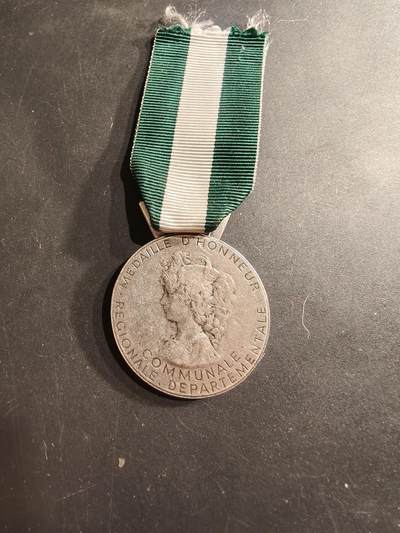 老王徽章第190期 - 法国银级地方嘉奖奖章
