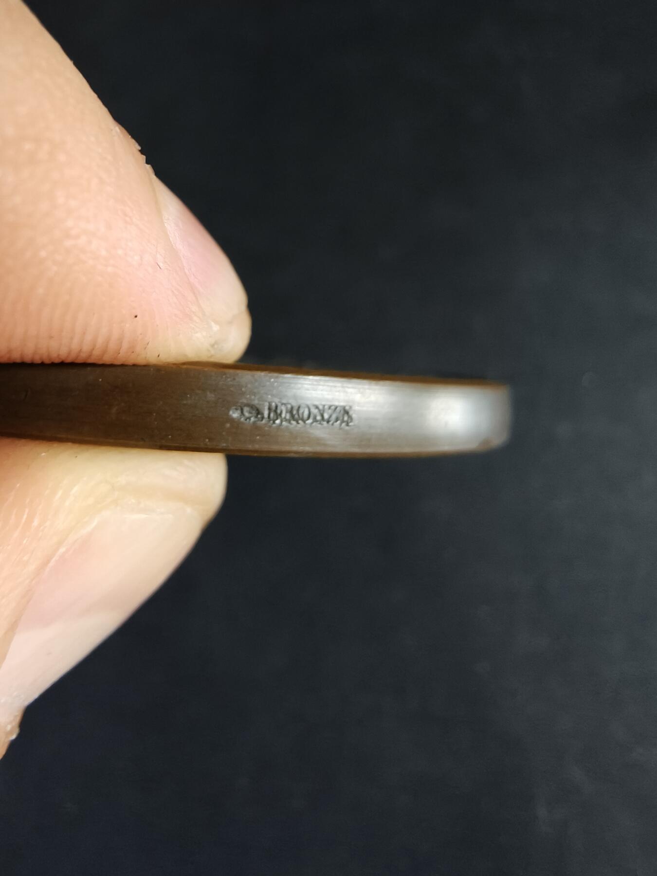 老王徽章第190期 法国1899年埃米尔·鲁贝先生就任法国总统大铜章     大师亨利·杜布瓦作品      直径72mm      重量165.9g