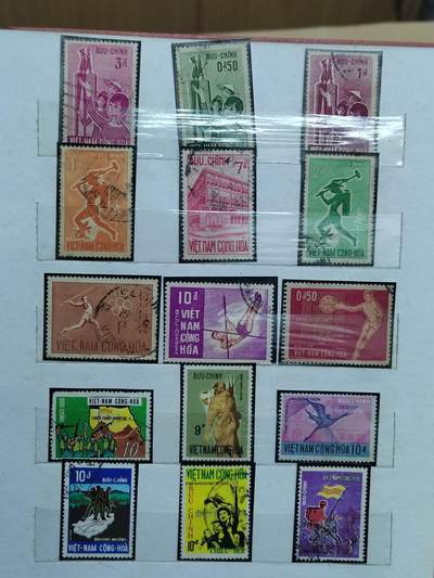 PCAI钱币  28-790 钱币证章邮票小专场 - 早期的南北越邮票一组  每张邮票后附了张小黑纸