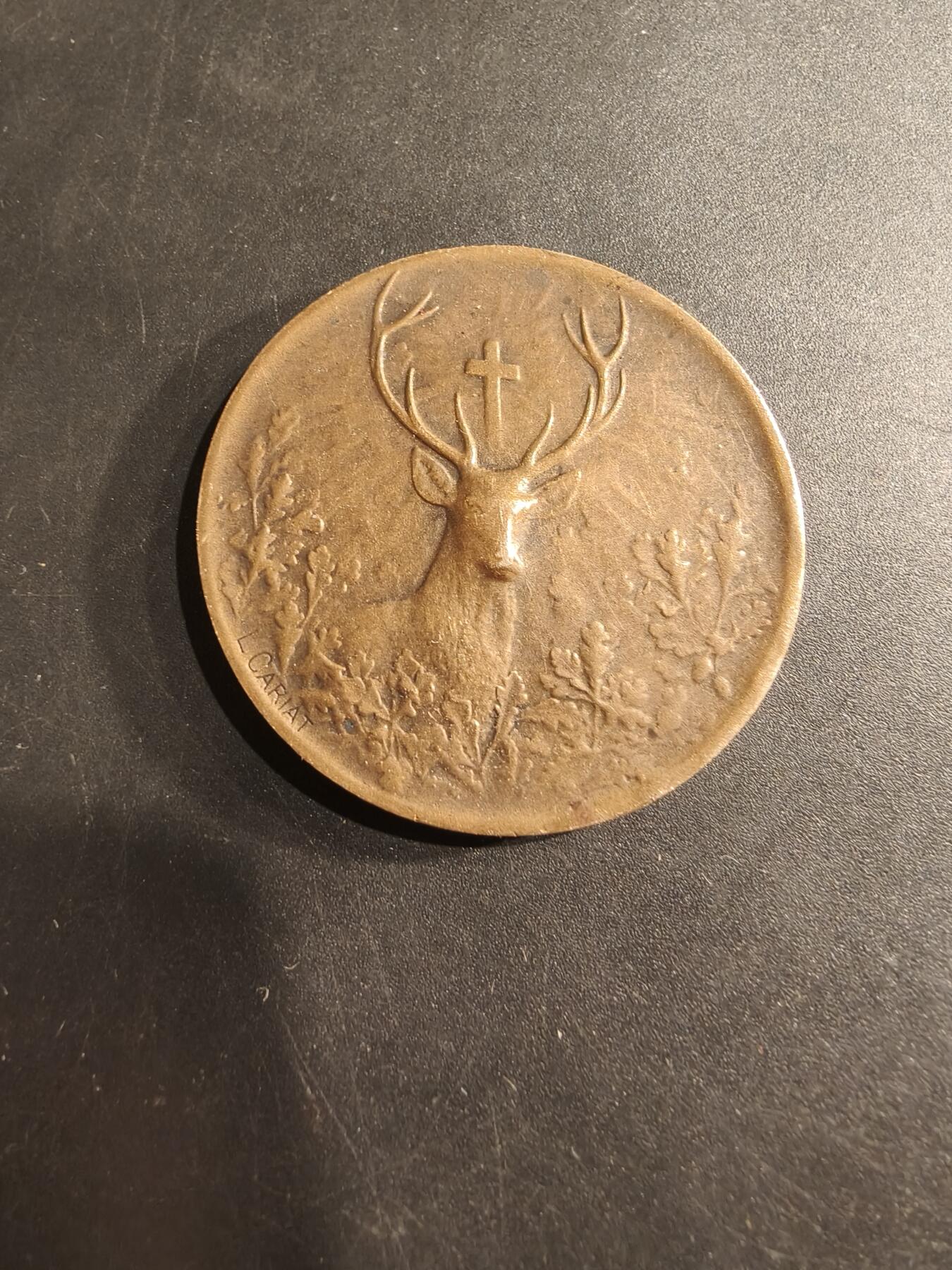 老王徽章第190期 法国圣胡伯特宠物犬协会大铜章     直径41mm     重量30.8g