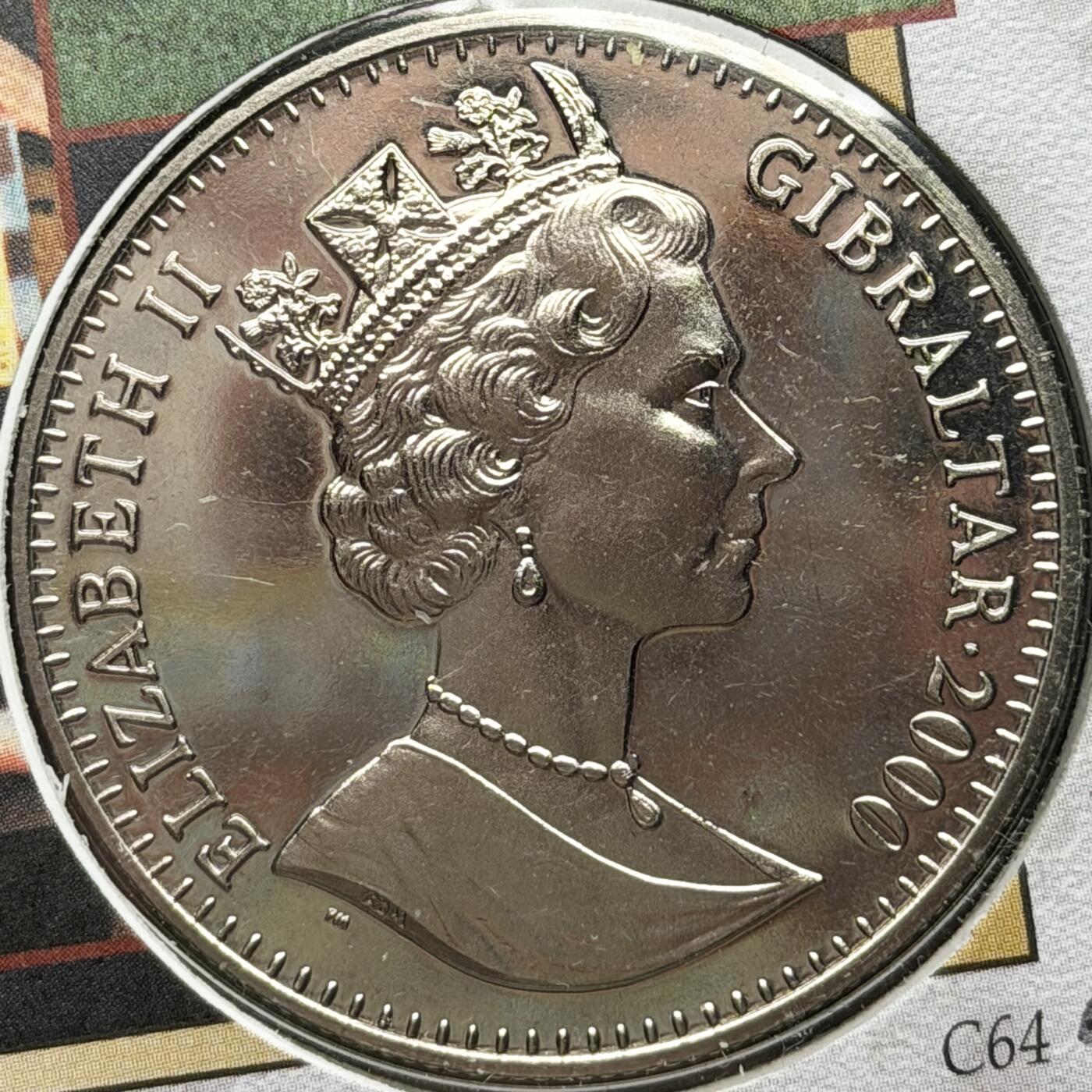 ＜星葵🌻钱币社＞第72期·东奔西走的硬币·3月31日发货 〈邮币封·签名版〉直布罗陀2000年威廉王子18岁生日1克朗纪念币