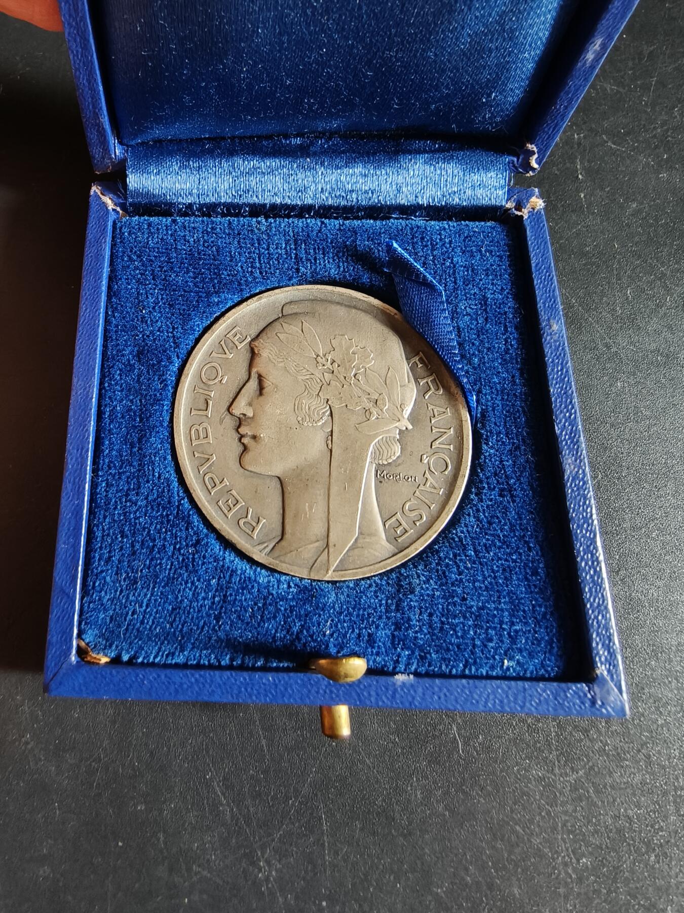 老王徽章第190期