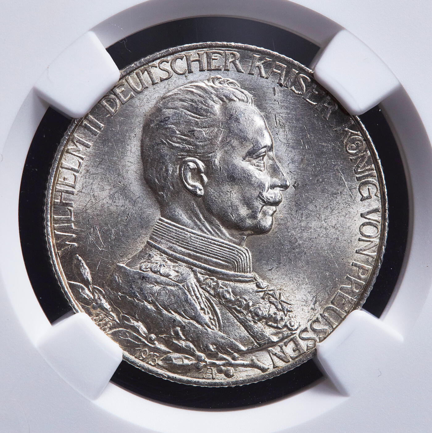 【俄甄集藏】2026年(050)04-01星期三 晚 19:30 全场包邮 德国普鲁士1913年A版威廉二世军装2马克银币，NGC MS62，原味状态，转光品相