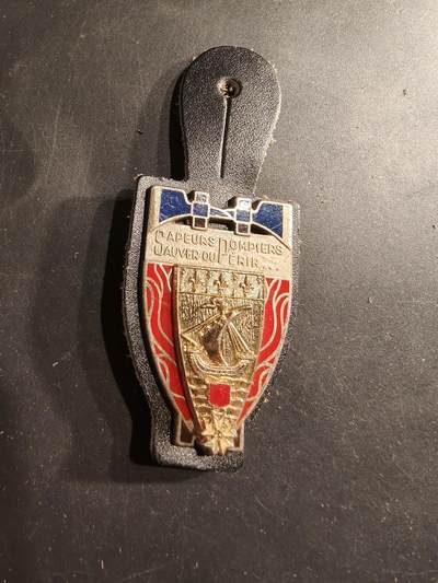 老王徽章第190期 - 法国巴黎消防队证章