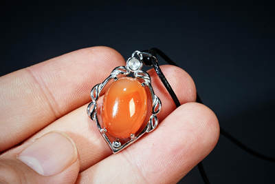 上海都达杂项专场102【全场包邮】  天然红玛瑙蛋面挂件94-161