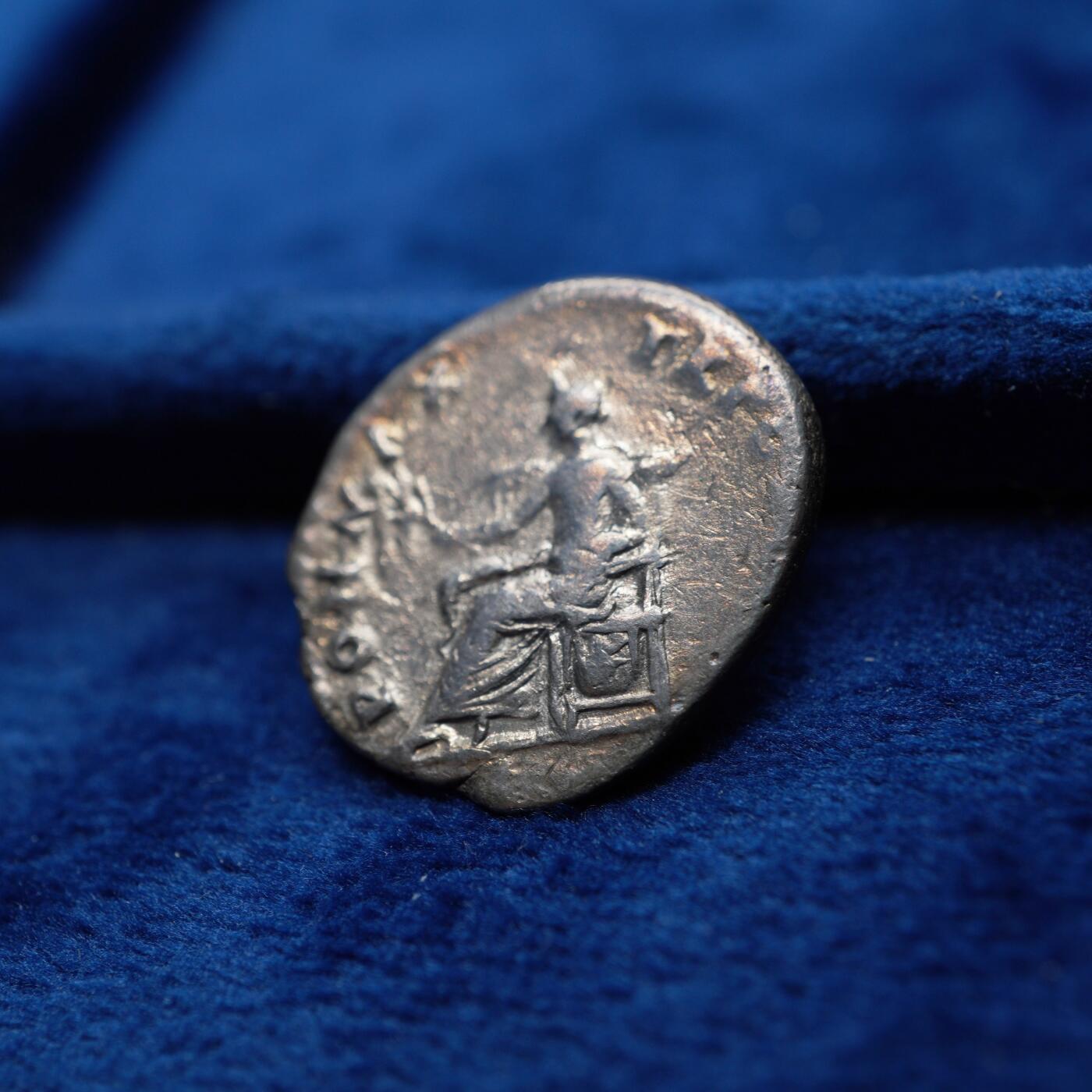 琋语集藏2026年04月欧洲古典打制币拍卖 古罗马帝国-维斯帕先与和平女神银币