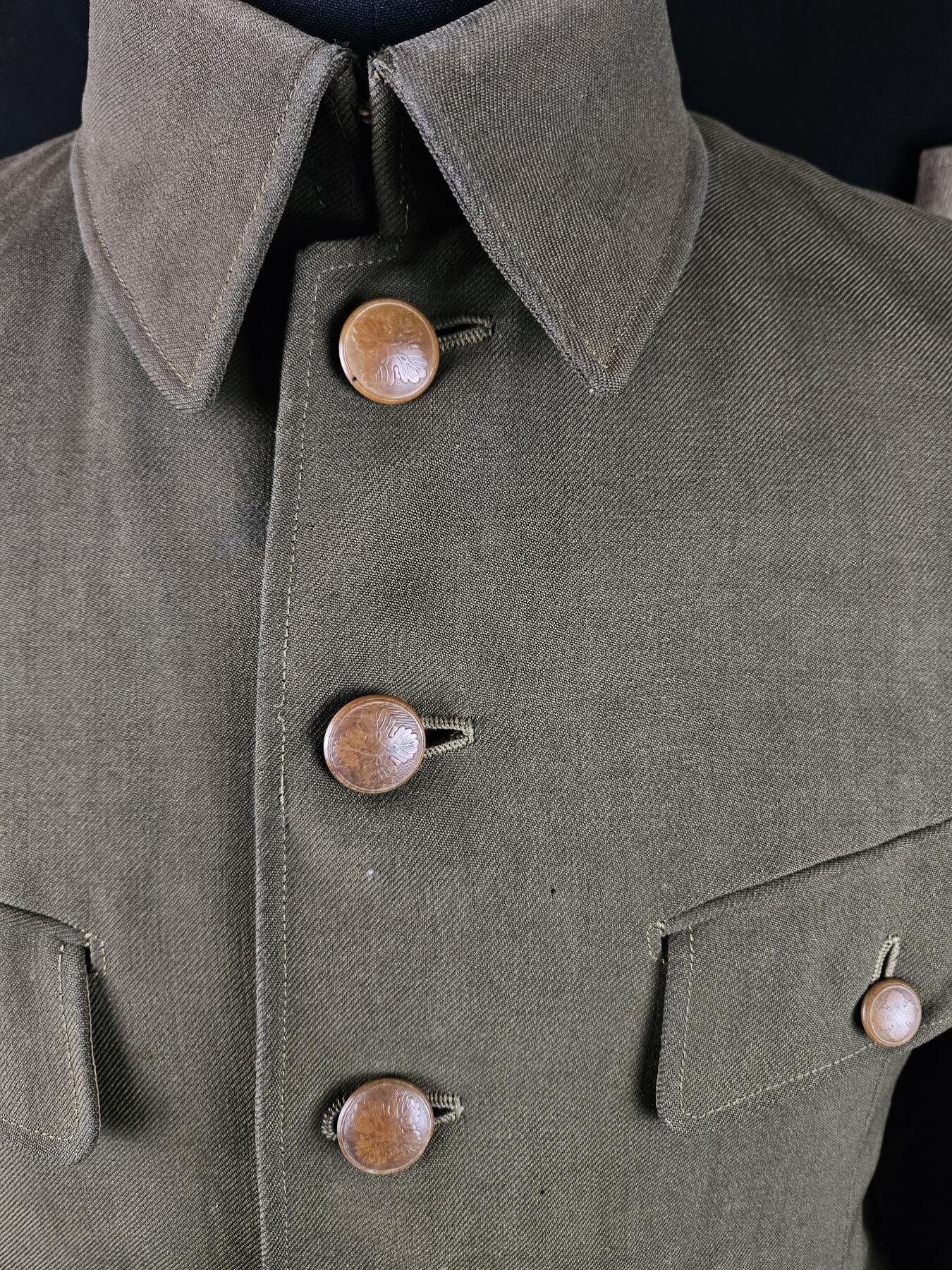 0元起拍勋章 第343期 咸鱼国勋章拍卖专场 4月1日（周三）下午6：00开始 日本战时 国民服一套 领围39 胸围95 肩宽42 衣长63 袖长54 腰围86 裤长95