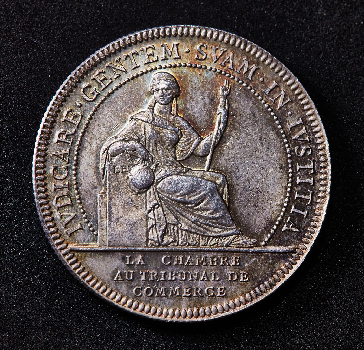 【俄甄集藏】2026年(050)04-01星期三 晚 19:30 全场包邮 法国19世纪南特商业法院银质代用币章，直径：31mm，重量：14克，布列塔尼三桅帆船设计精美，五彩包浆