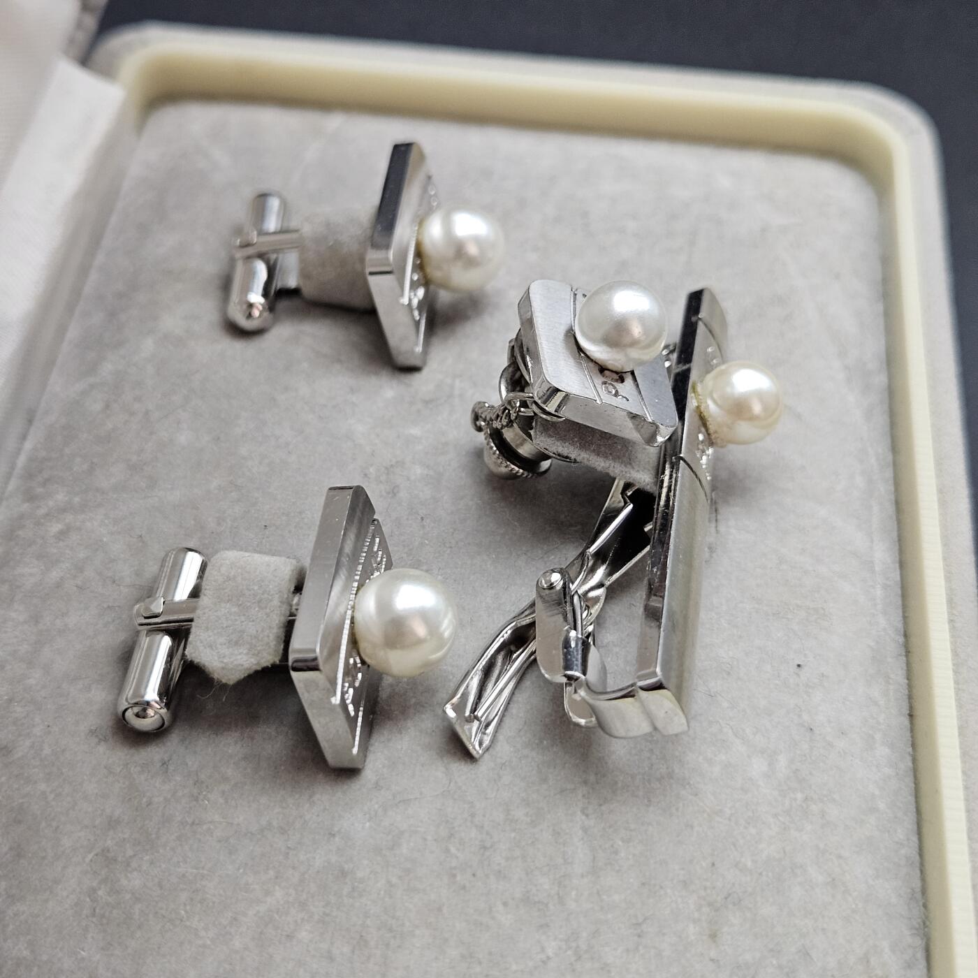 0元起拍勋章 第343期 咸鱼国勋章拍卖专场 4月1日（周三）下午6：00开始 日本中古领带夹袖扣领扣章一套带盒