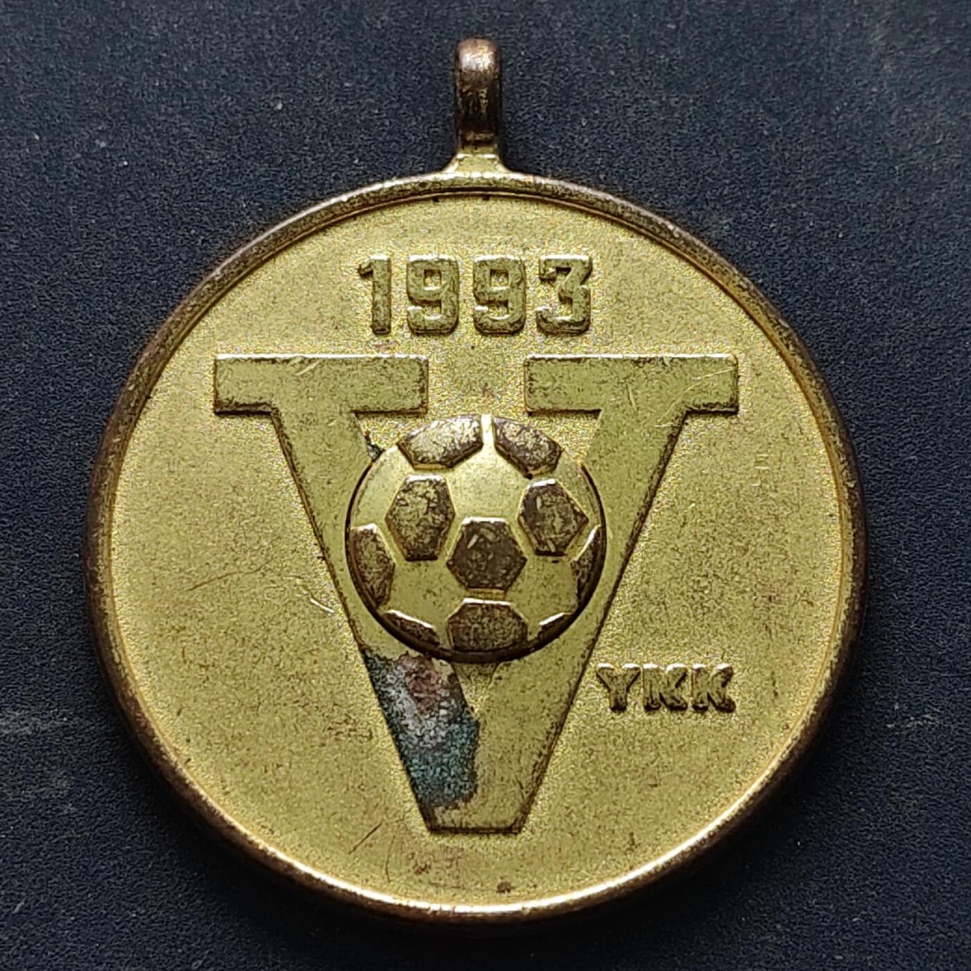 【全场包邮】纯粹捡漏拍516场【专场】 【纪念章】日本1983年青少年足球锦标赛纪念章