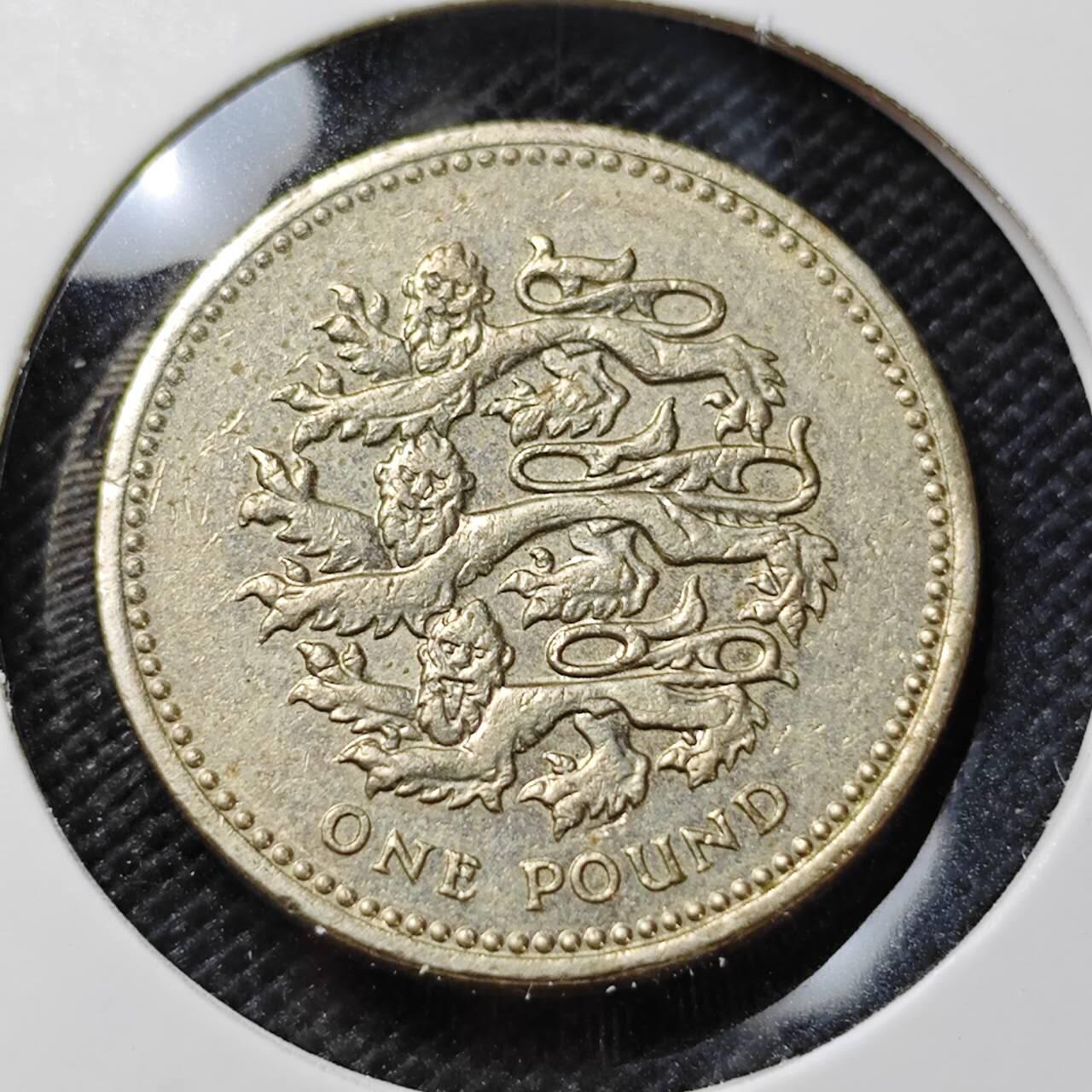 KK钱币收藏小铺  第412期 2月预留时间 周末发货 2002英国1镑